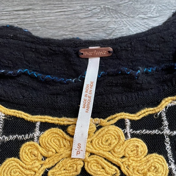 Free people, size small, black, yellow and white top - Picture 2 of 4